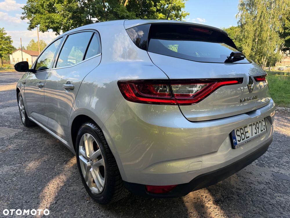 Renault Megane 1.2 Energy TCe Zen - 12