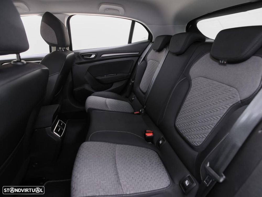Renault Mégane 1.5 Blue dCi Limited - 11