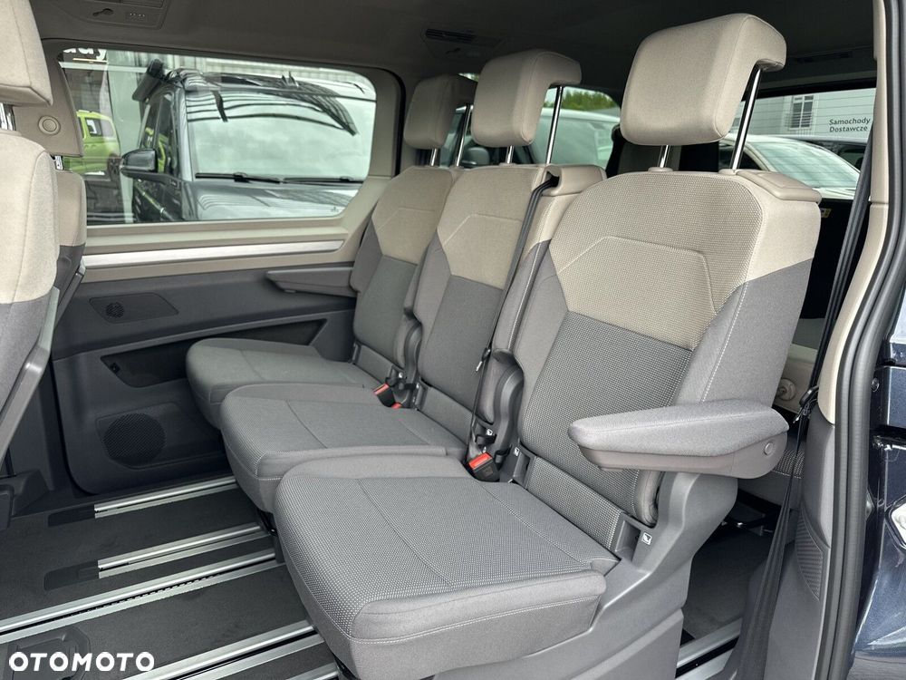 Volkswagen Multivan - 17
