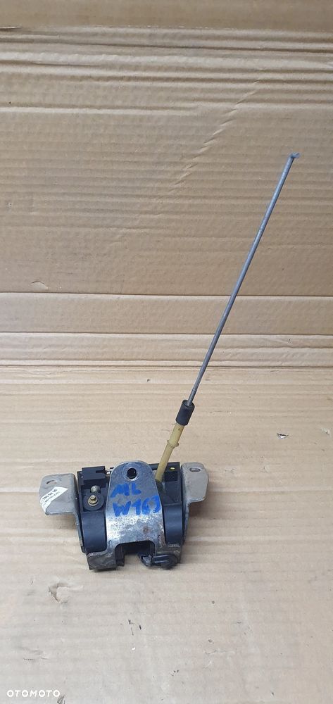 Zamek klapy bagażnika Mercedes ML W163 A1637400235 - 4