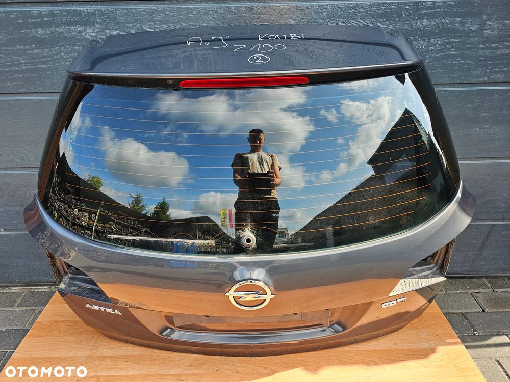 KLAPA BAGAŻNIKA OPEL ASTRA J KOMBI Z190 PO LIFT