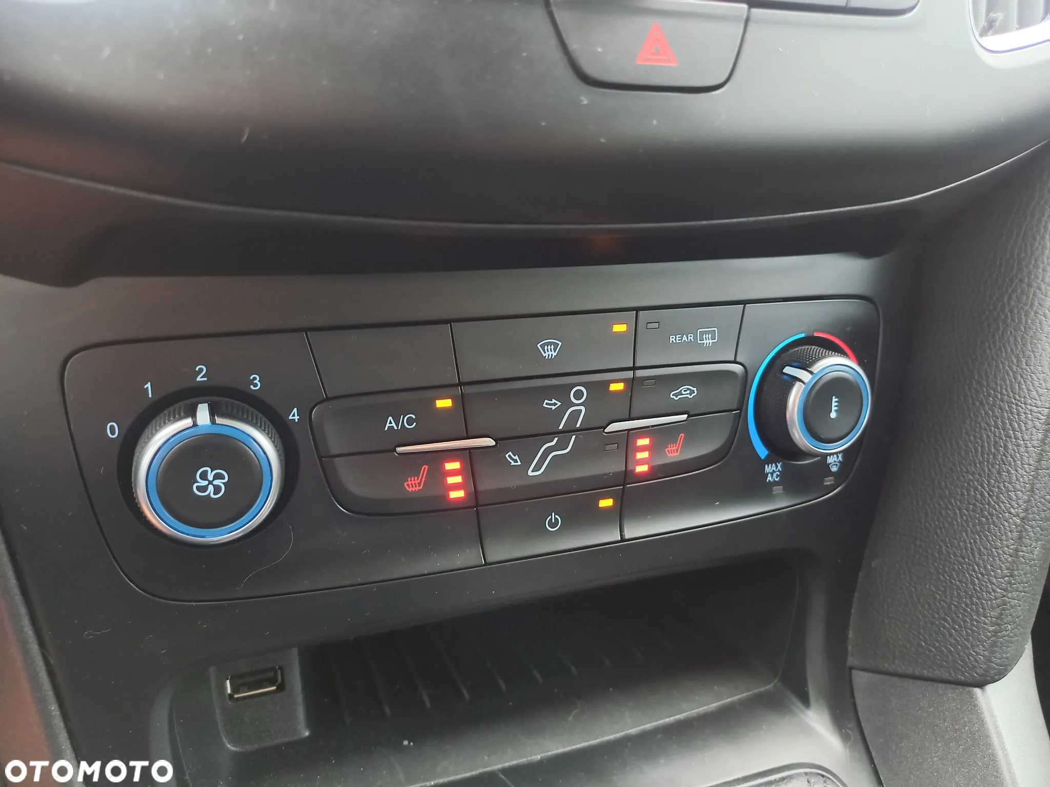 Ford Focus - 27