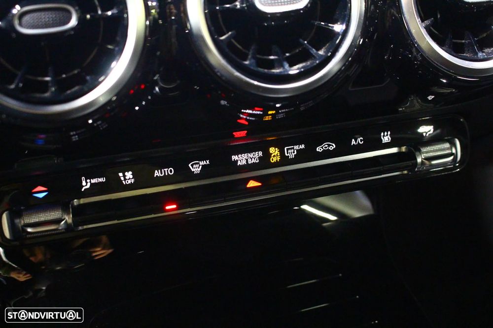 Mercedes-Benz CLA 250 e Progressive - 31