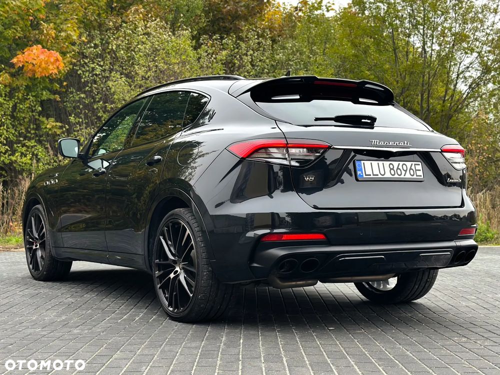Maserati Levante GTS Q4 - 9