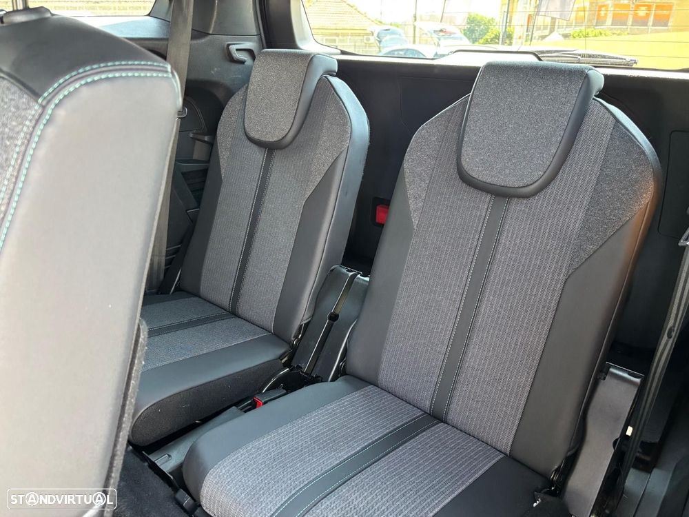 Peugeot 5008 1.2 PureTech Allure Pack EAT8 - 23