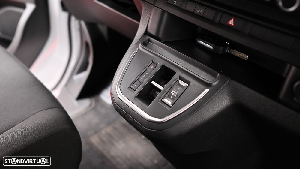 Peugeot e-Expert 75 kWh Premium Long - 15