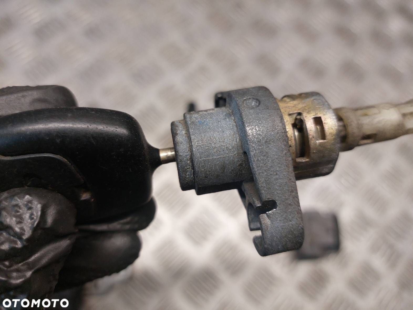 ZESTAW STARTOWY ZAMEK MASKI FORD MONDEO MK3 LIFT 2.0 16V 4S7112A650UD - 9