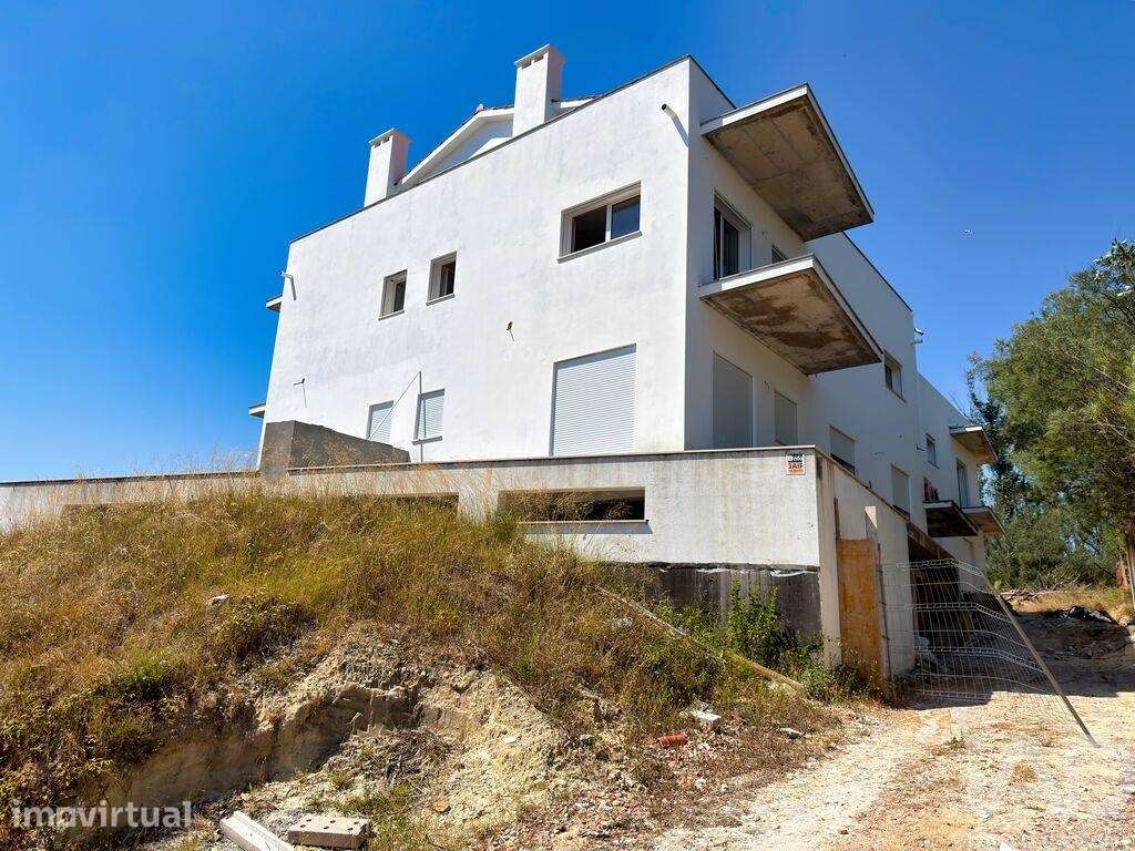 Apartamento T2 em Monte Real e Carvide de 155,00 m2 - Grande imagem: 2/30