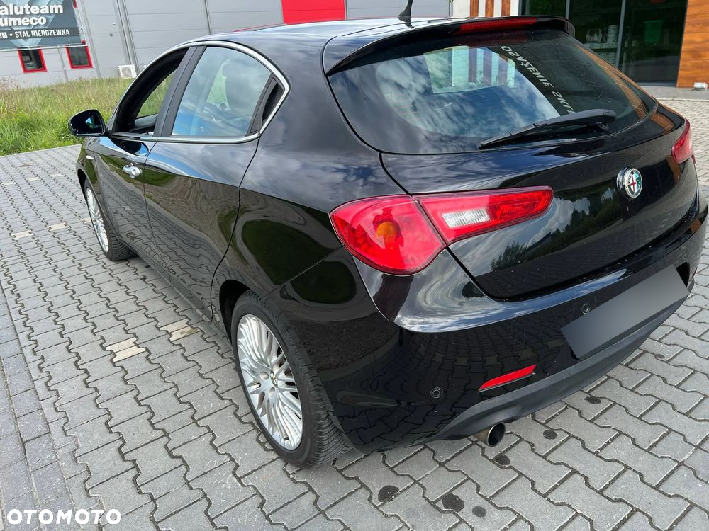 Alfa Romeo Giulietta 1.4 TB Distinctive LPG - 19