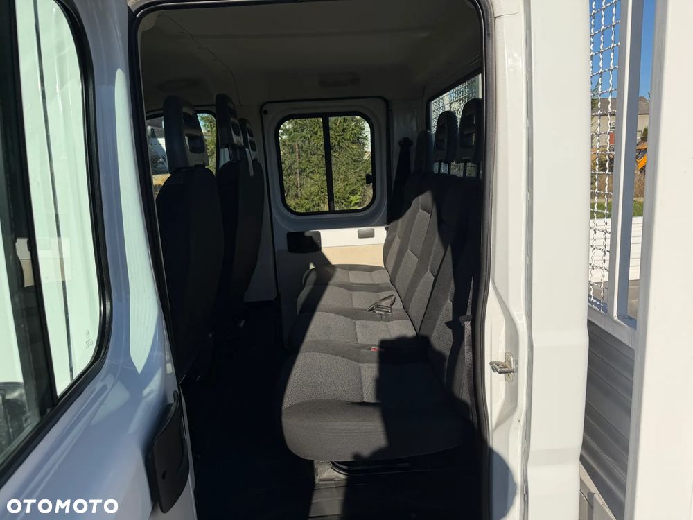 Fiat Ducato * 2.3 / 130KM * DOKA / Brygadówka * Skrzyniowy * 7 Osób * - 36