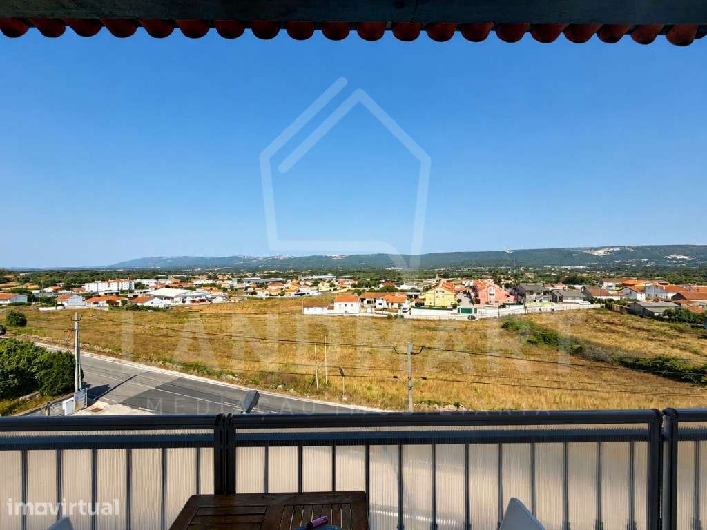 Apartamento T2, Centro de Turquel - Grande imagem: 5/9