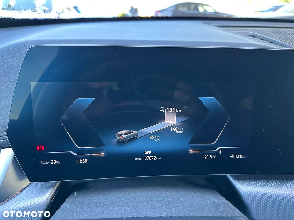 BMW iX1 xDrive30 66.5kWh M Sport - 16