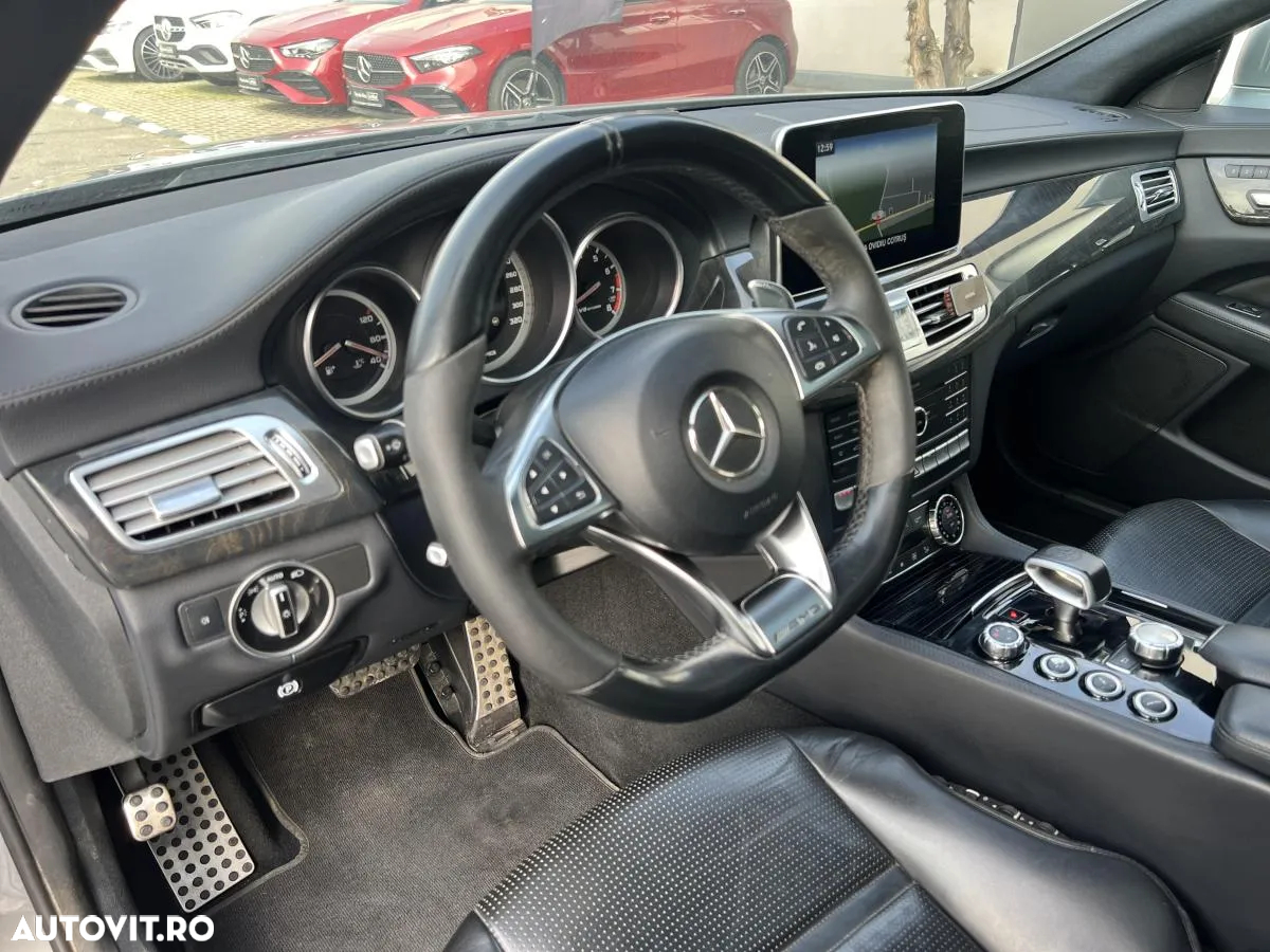 Mercedes-Benz CLS 63 AMG 4MATIC Aut - 9