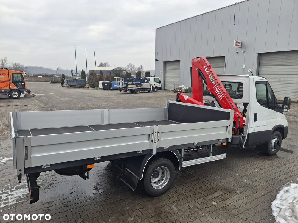 Iveco DAILY 70C18H żuraw FASSI F65B.0.22 skrzynia 4,1 m - 7