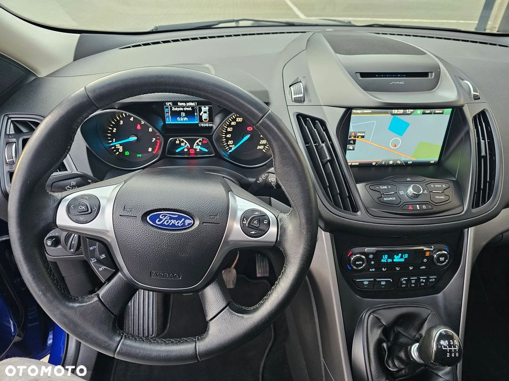 Ford Kuga 1.5 EcoBoost 2x4 SYNC - 14