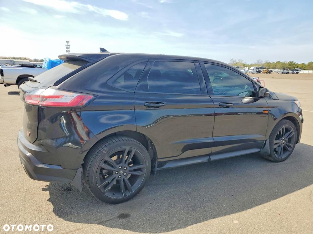 Ford Edge - 5