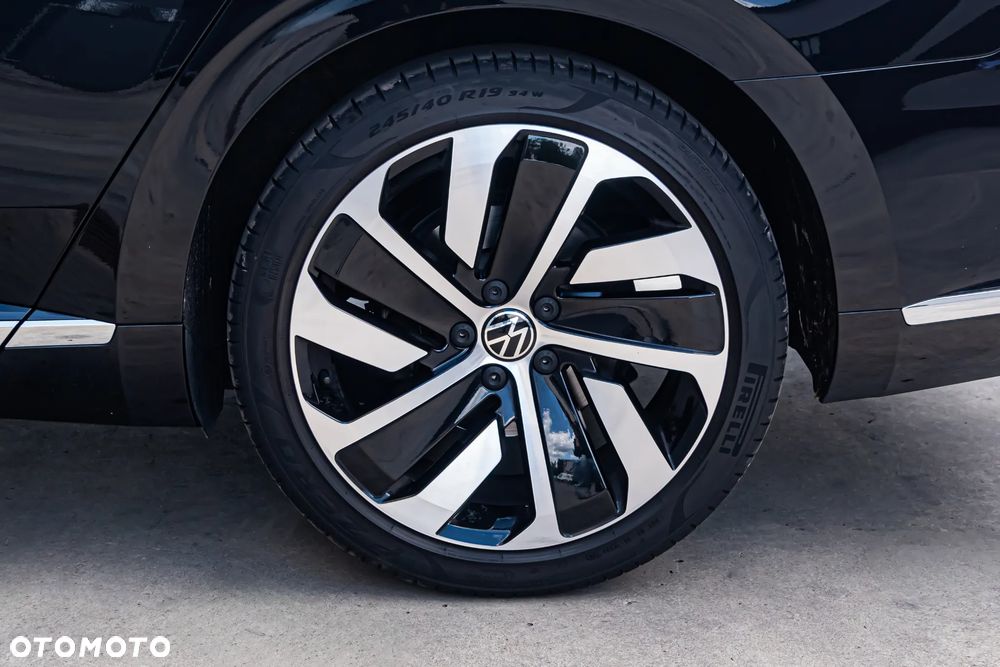 Volkswagen Arteon 2.0 TDI R-Line DSG - 12