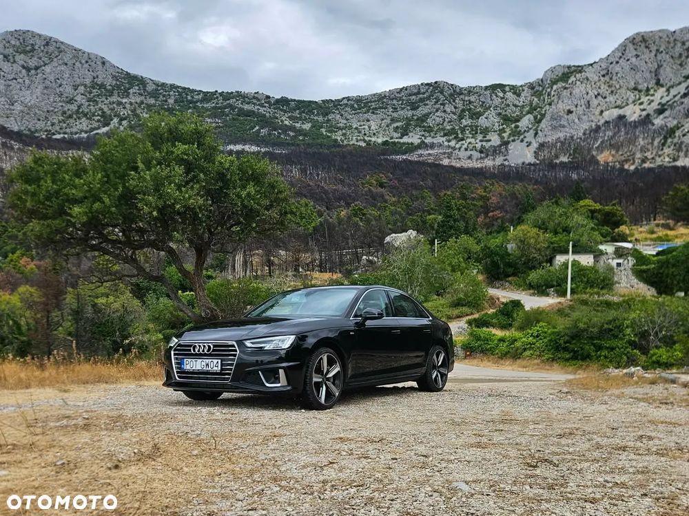 Audi A4 Limousine - 1