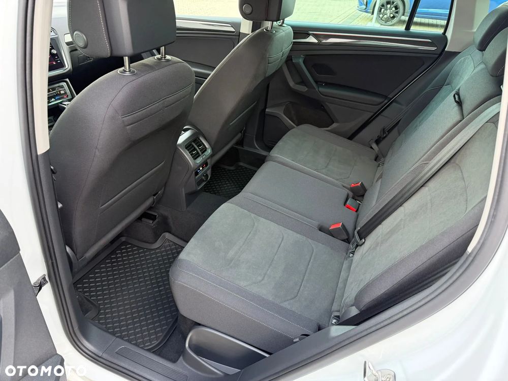Volkswagen Tiguan 2.0 TDI SCR 4Mot Elegance DSG - 11