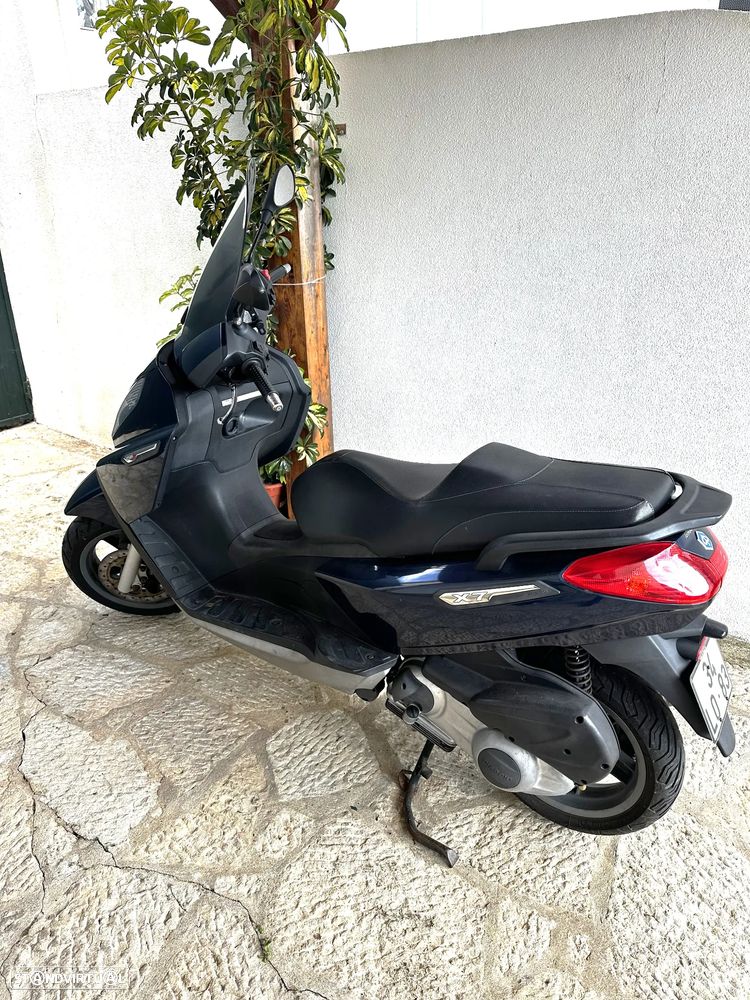 Piaggio X X7 250ie - 4