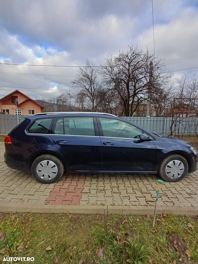 Volkswagen Golf 1.6 TDI DPF Trendline - 16