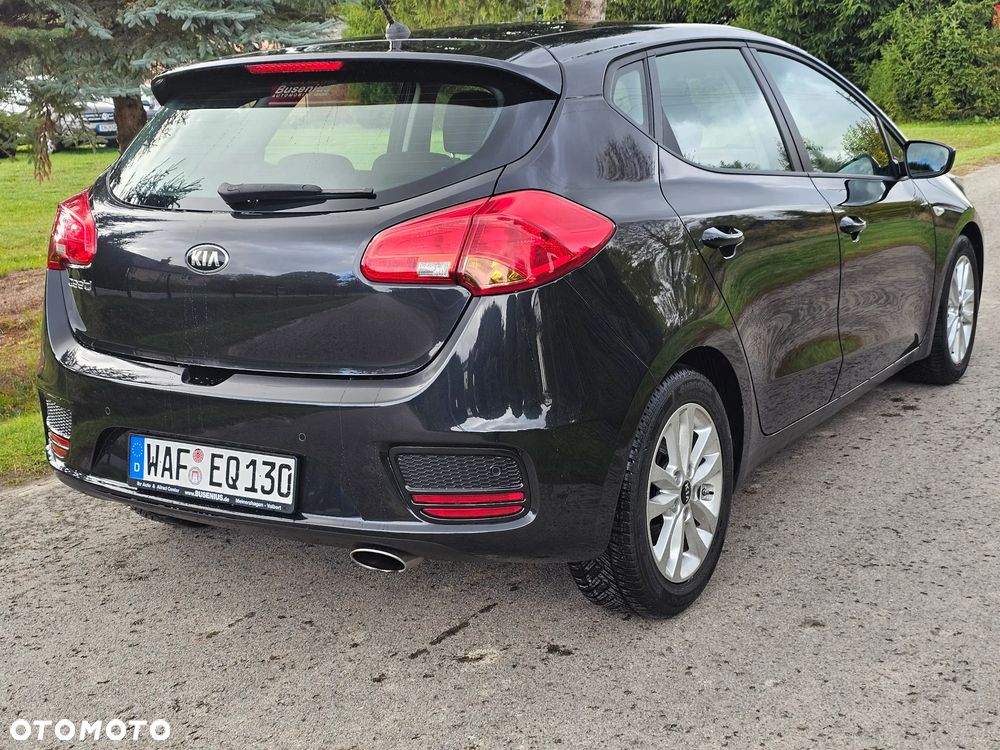 Kia Ceed 1.4 CVVT UEFA EURO 2016 - 3