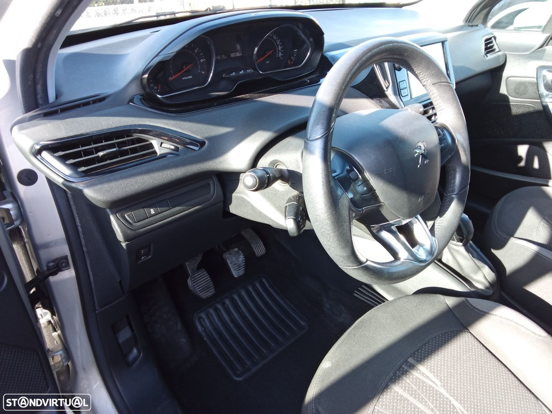 Peugeot 208 1.2 VTi Active - 11