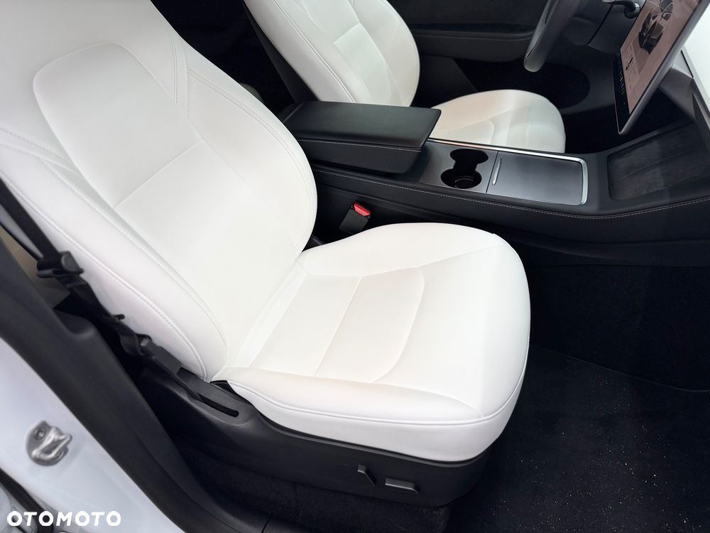 Tesla Model Y RWD - 22