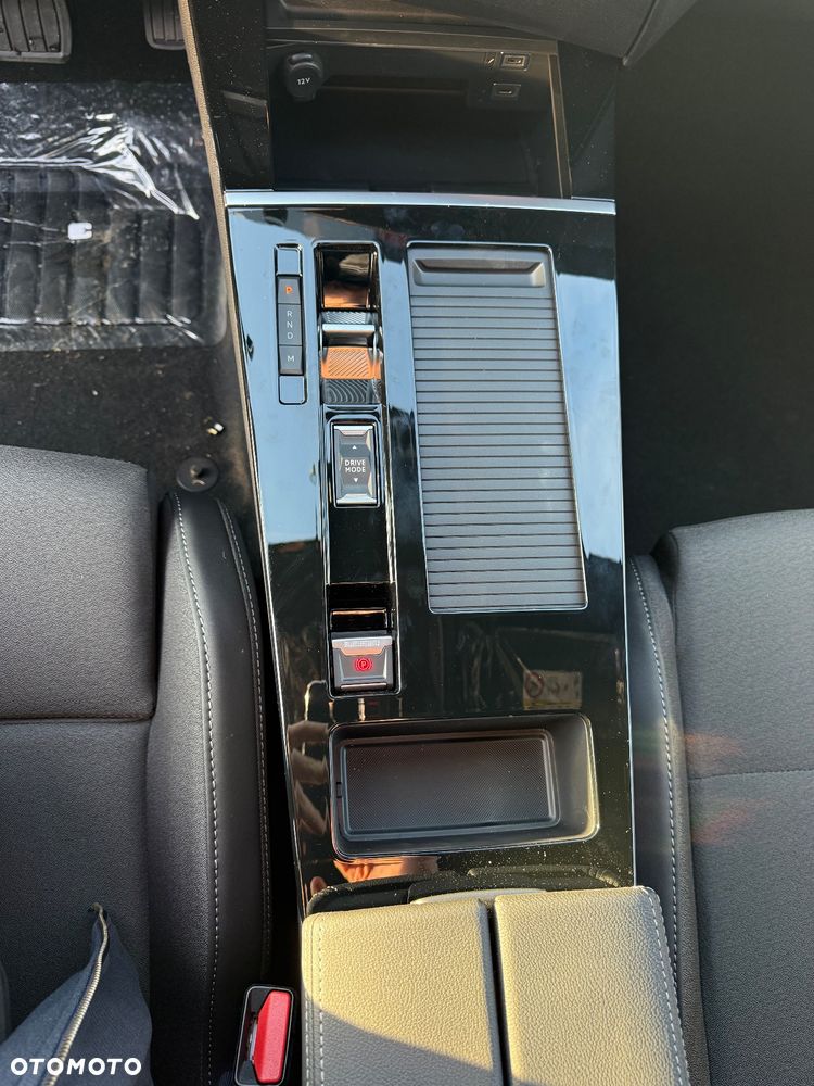 Opel Astra 1.2 T mHEV GS S&S eDTC - 14