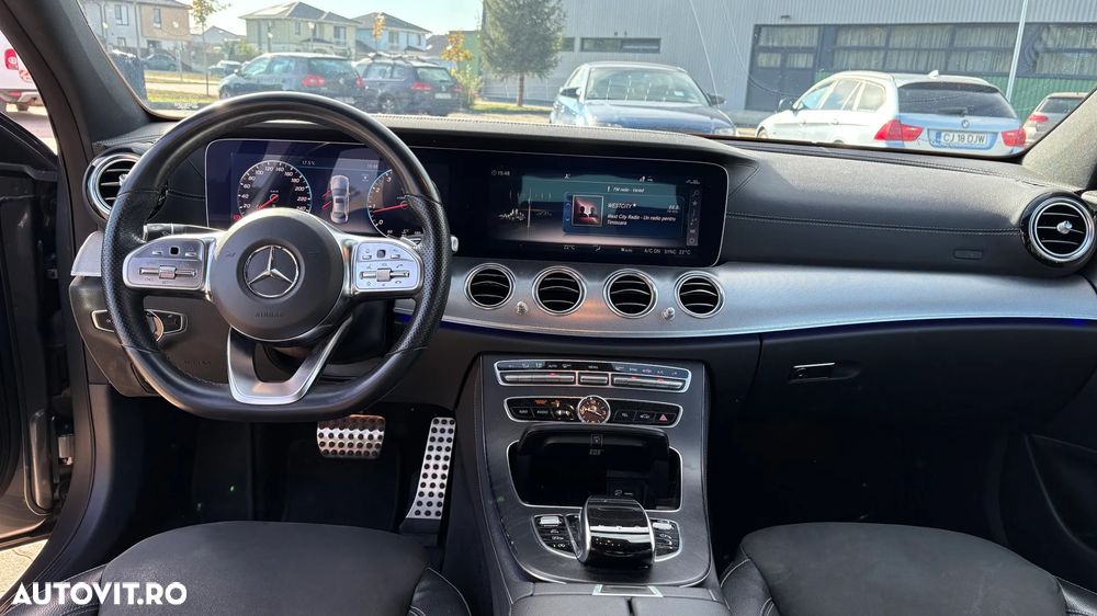 Mercedes-Benz E - 10