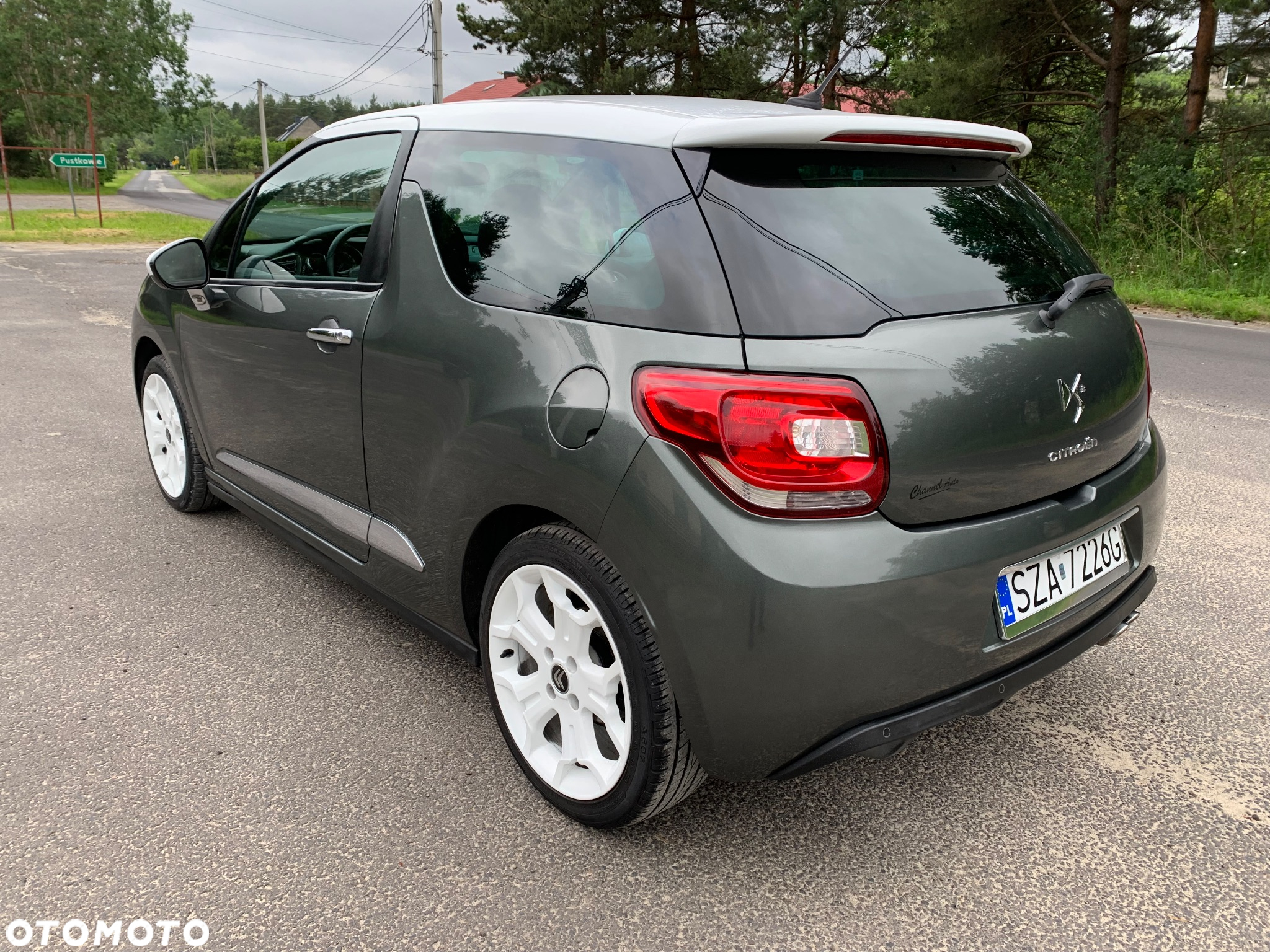 Citroën DS3 e-HDi 110 FAP SportChic - 3