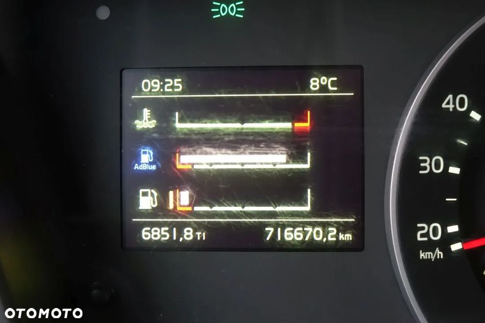 Volvo FH 500 GLOBETROTTER XL / STANDARD/ AUTOMAT / EURO 6 / KLIMATYZACJA POSTOJOWA/ 2 ZBIORNIKI PALIWA - 34