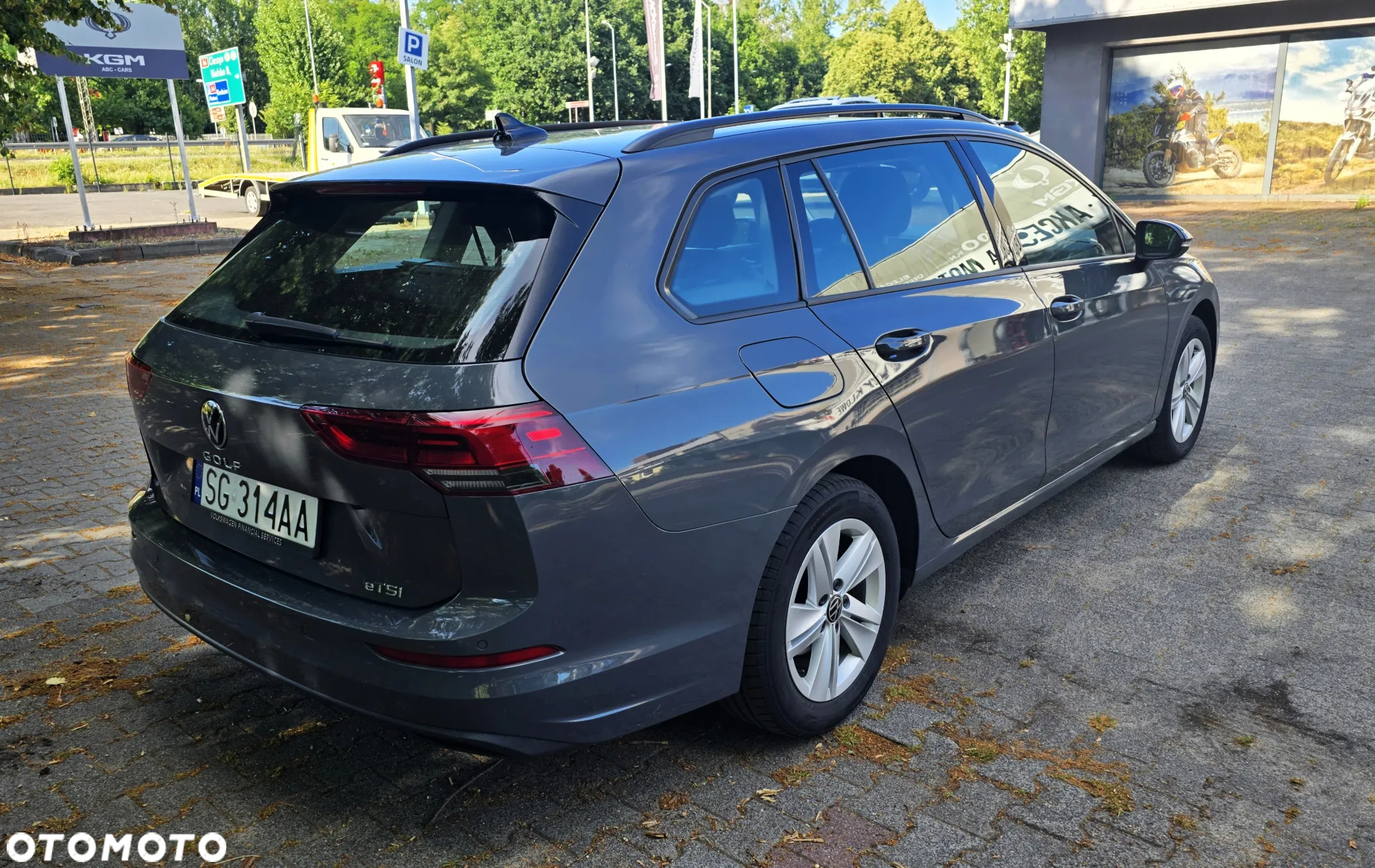 Volkswagen Golf - 6