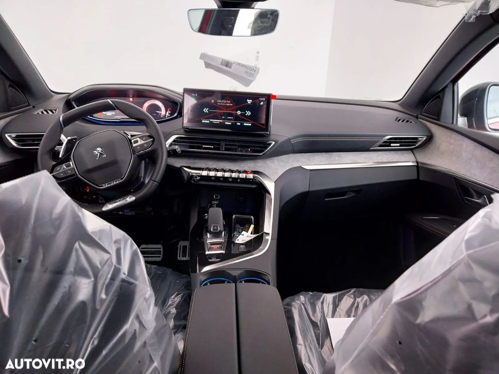 Peugeot 3008 1.2 PureTech 130 EAT8 GT - 3