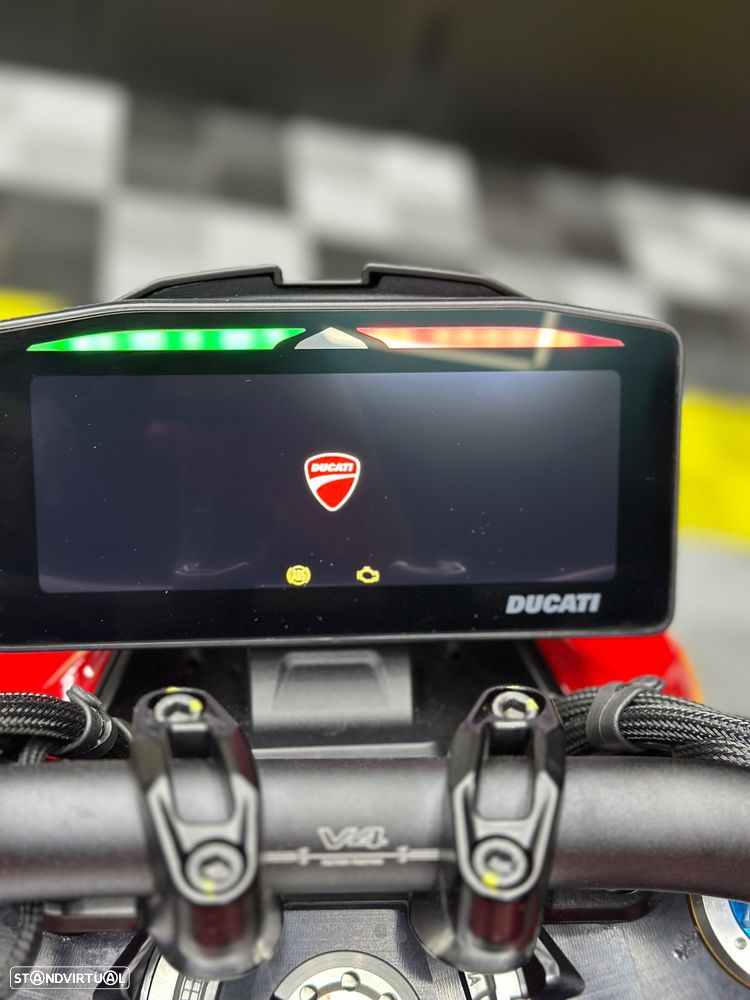 Ducati Streetfighter Street Fighter V4 - 8