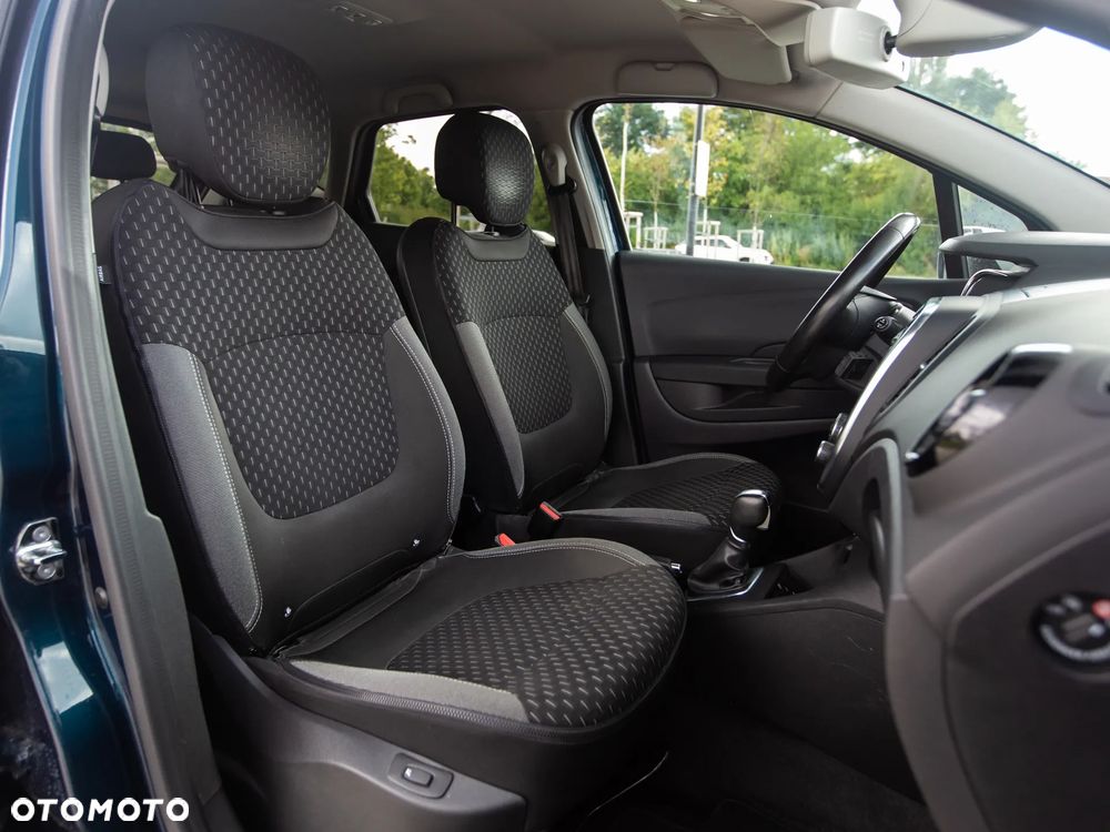 Renault Captur - 23