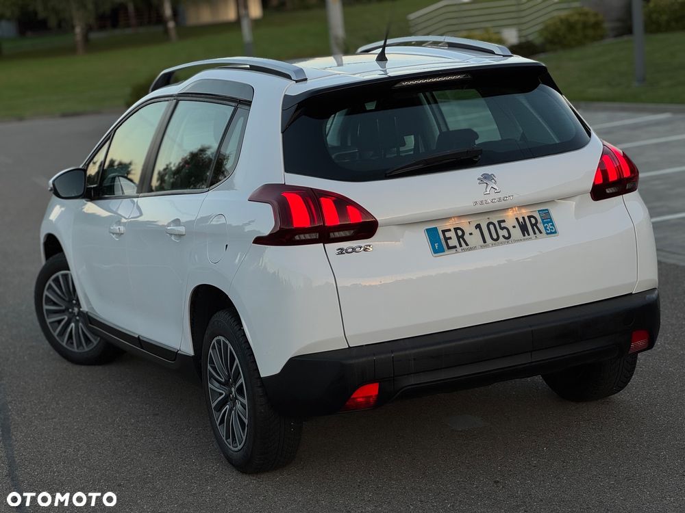 Peugeot 2008 1.2 Pure Tech Active - 5