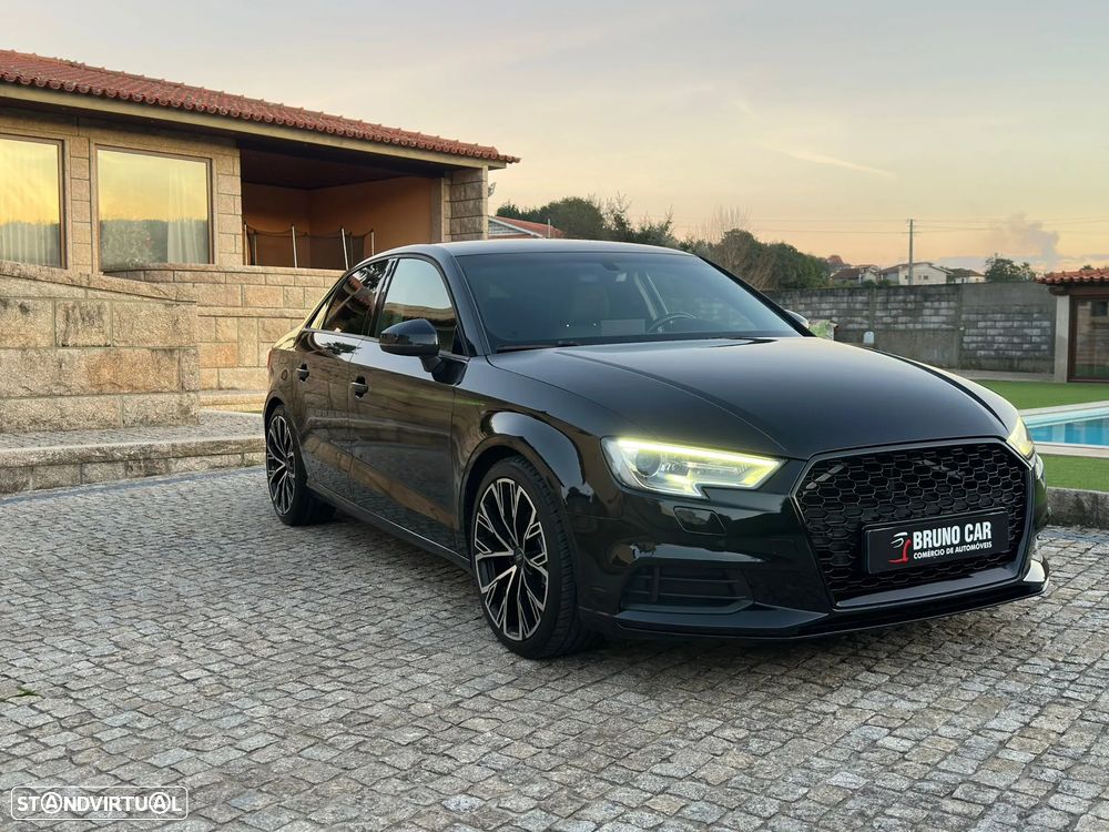 Audi A3 Limousine 30 TDI Sport - 1