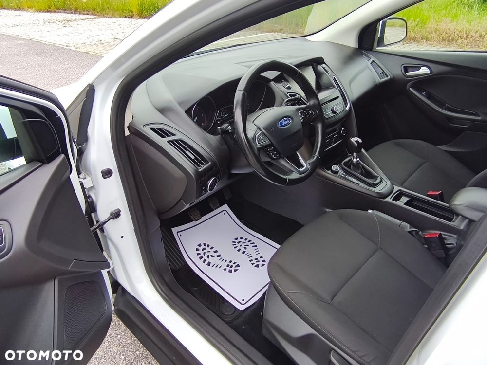 Ford Focus 1.5 TDCi DPF Start-Stopp-System Titanium - 23