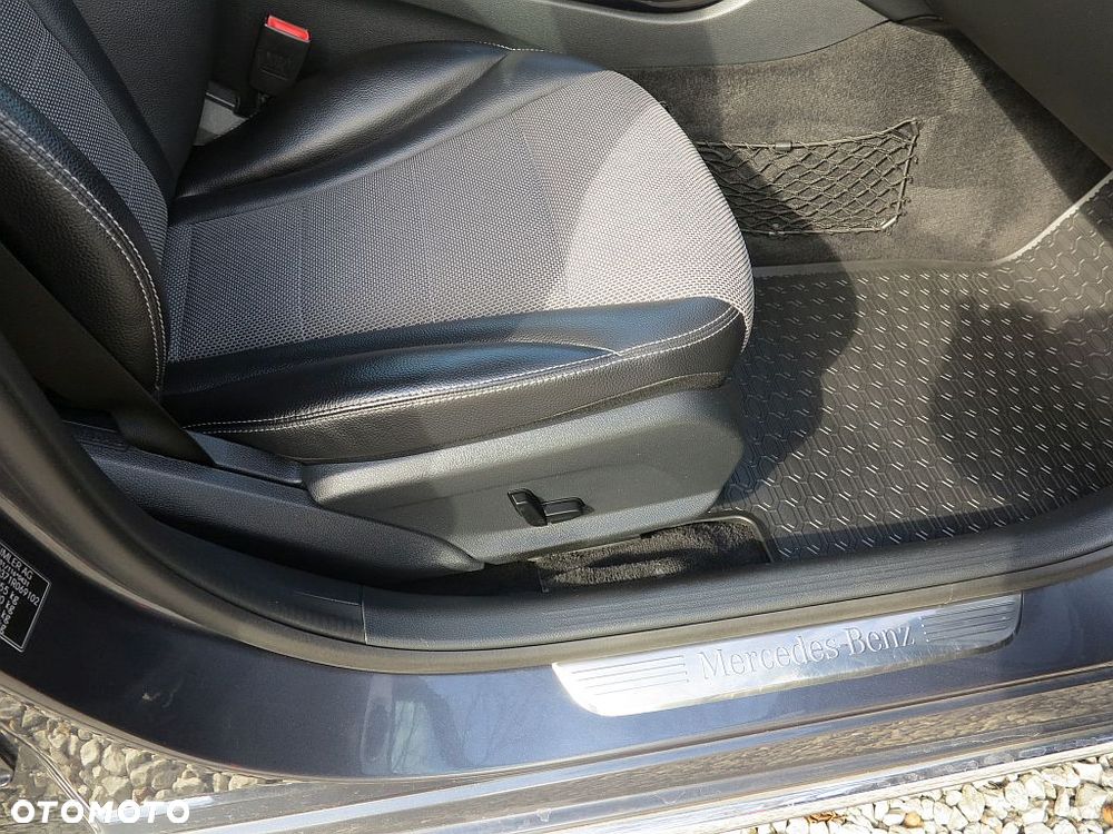 Mercedes-Benz Klasa C 200 (BlueTEC) d Avantgarde - 19