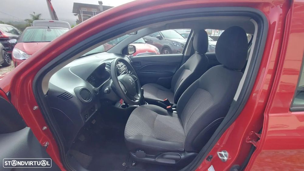 Mitsubishi Space Star - 11