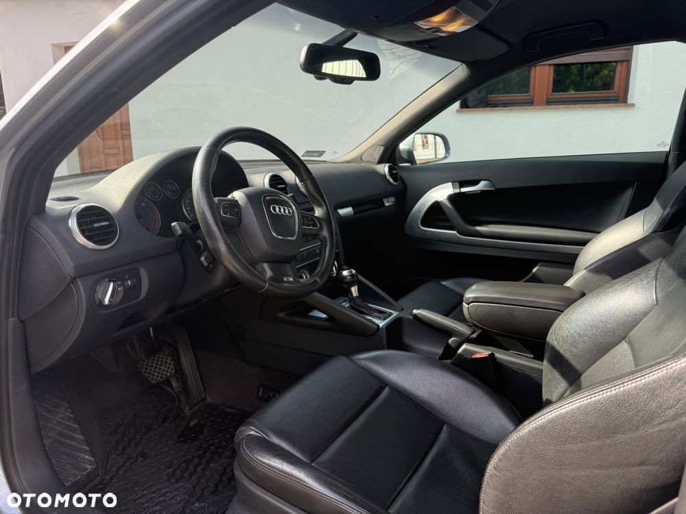 Audi A3 3-drzwiowe 2.0 TDI DPF S tronic Ambition - 16