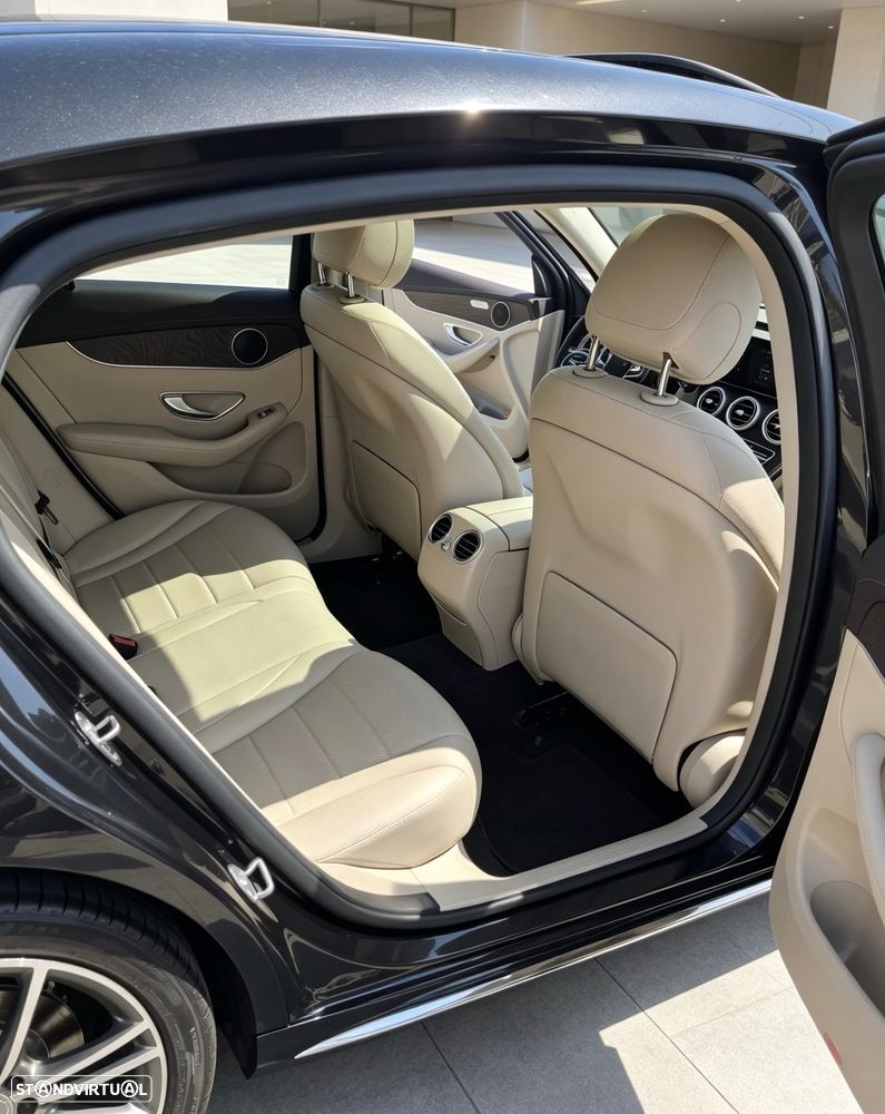 Mercedes-Benz GLC 300 de Coupe 4Matic 9G-TRONIC - 9