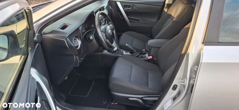 Toyota Auris 1.4 D-4D Comfort - 5
