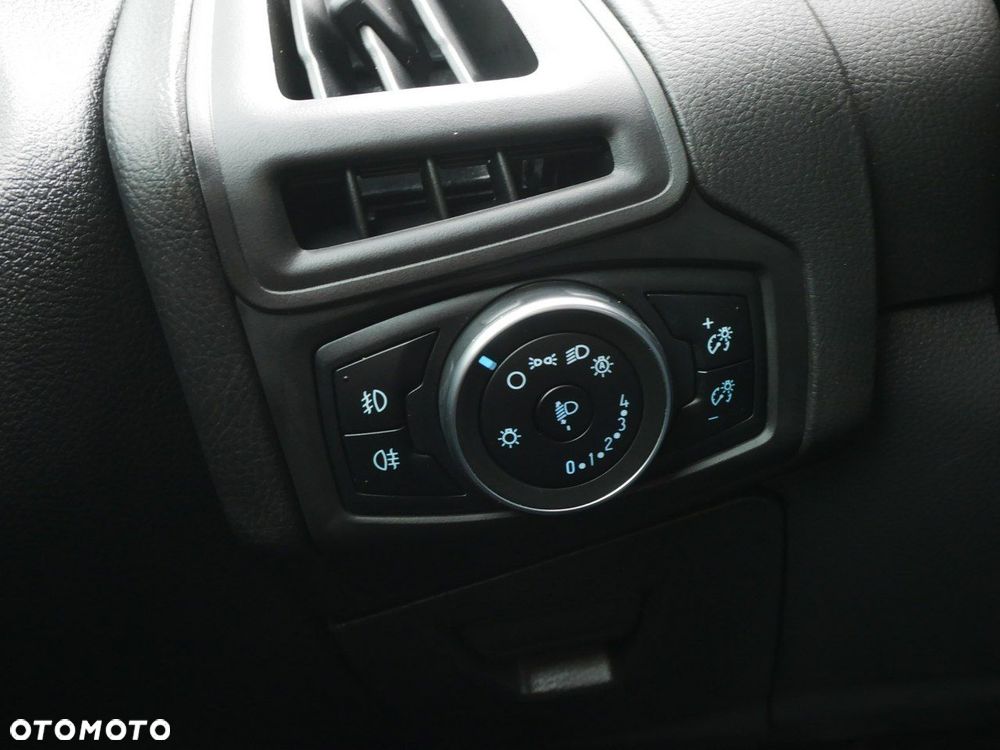 Ford Focus Turnier 1.0 EcoBoost Start-Stopp-System ACTIVE DESIGN - 11