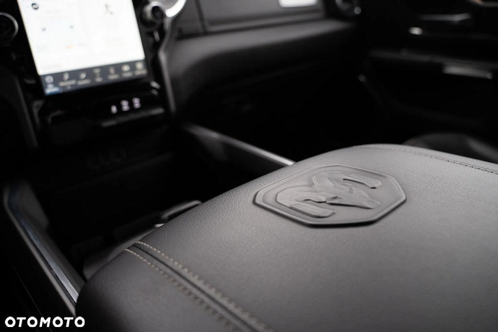 RAM 1500 - 20