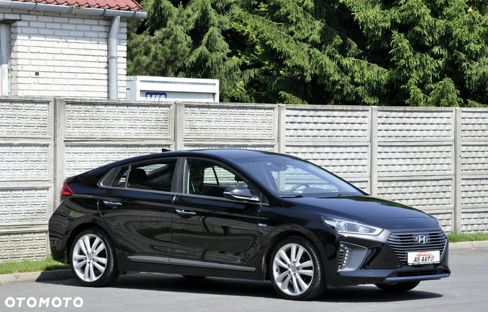 Hyundai IONIQ - 14