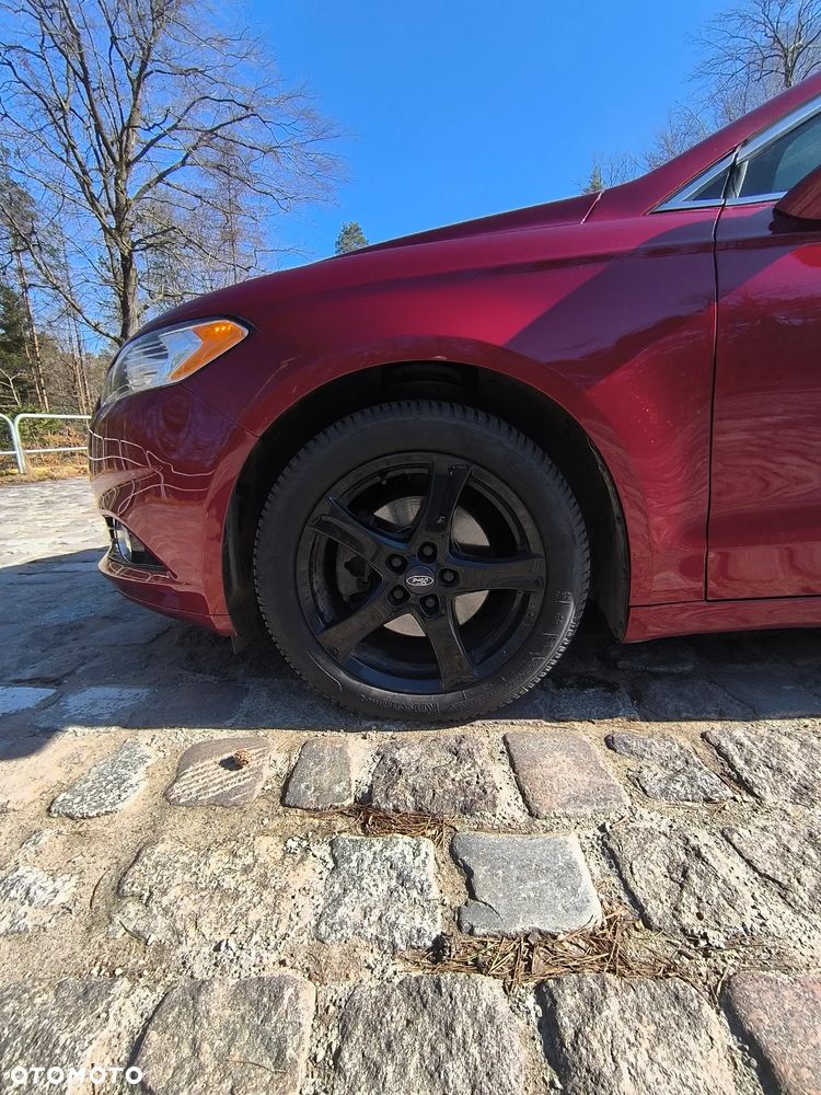 Ford Fusion - 17