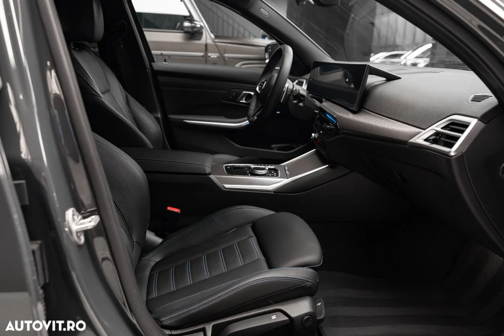 BMW Seria 3 330i xDrive Aut. M Sport - 39