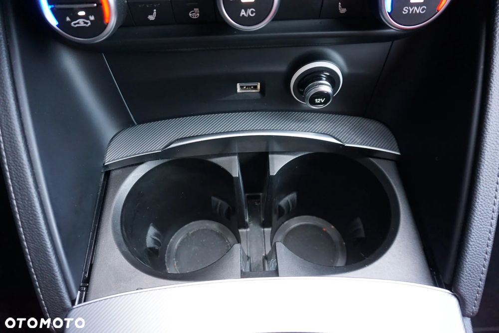 Alfa Romeo Stelvio 2.0 Turbo Veloce Q4 - 26